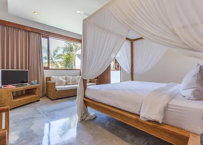 3br With Ac Living & 12m Pool *