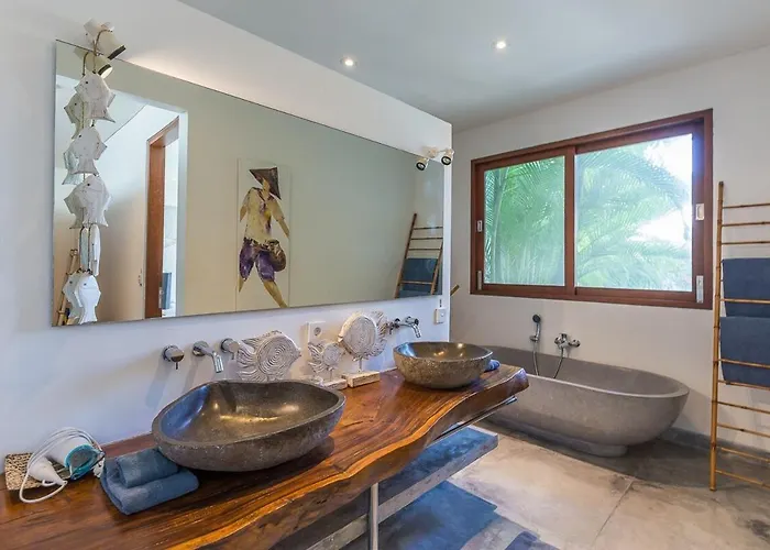 3br With Ac Living & 12m Pool Villa Seminyak