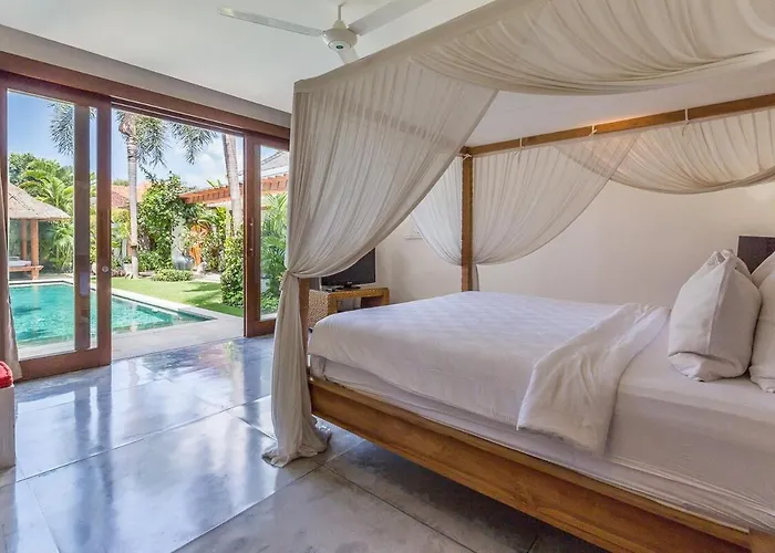 3br With Ac Living & 12m Pool *