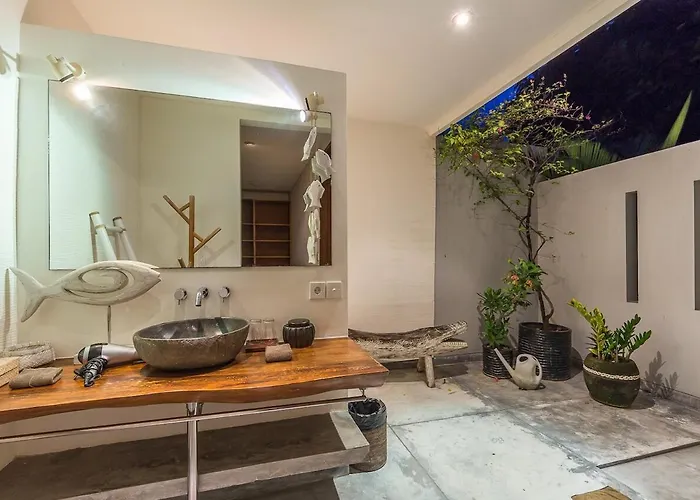 3br With Ac Living & 12m Pool Seminyak