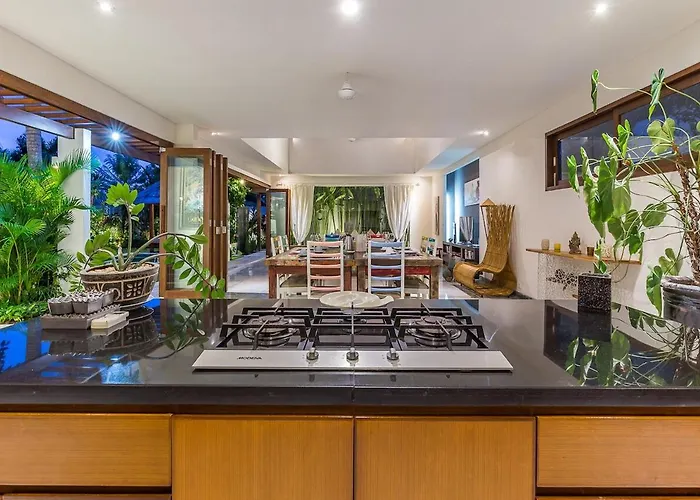 3br With Ac Living & 12m Pool